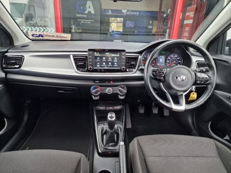 2019 Kia Rio - photo 27