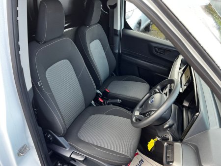 2024 Ford Transit Courier - photo 10