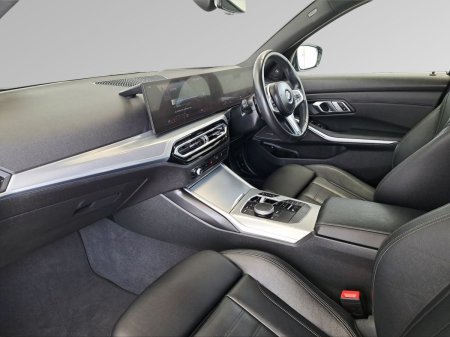 2024 BMW 3-Series - photo 4