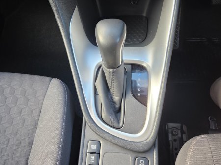 2023 Toyota Yaris - photo 17