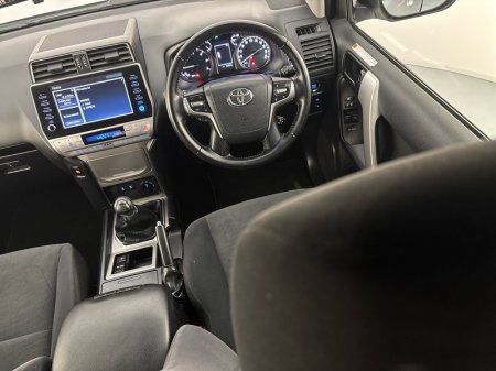 2022 Toyota Land Cruiser - photo 9