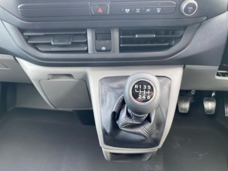 2026 Ford Transit Custom - photo 18