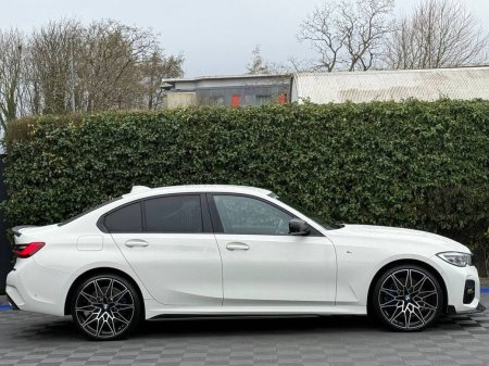 2021 BMW 3-Series - photo 2