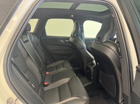 2022 Volvo XC60 - photo 5