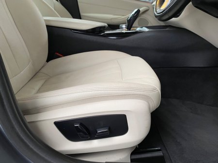 2020 BMW 5-Series - photo 16