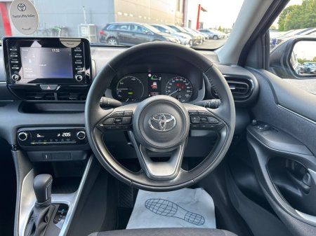 2023 Toyota Yaris - photo 9