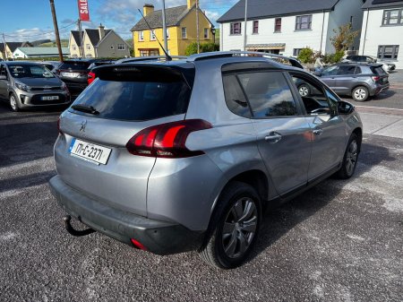 2017 Peugeot 2008 - photo 5
