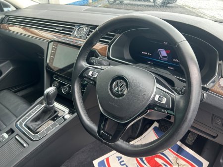 2018 Volkswagen Passat - photo 8
