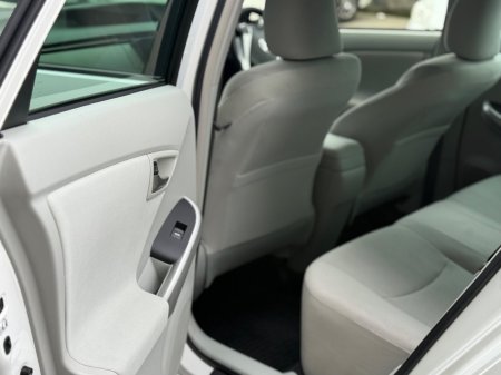 2015 Toyota Prius - photo 10