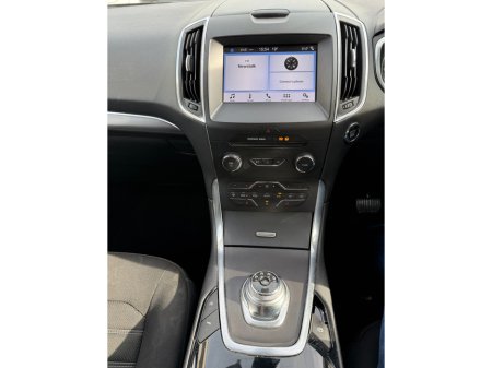 2019 Ford Galaxy - photo 16