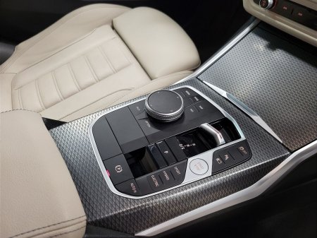 2023 BMW 3-Series - photo 10
