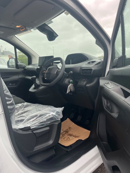 2026 Peugeot Partner - photo 6