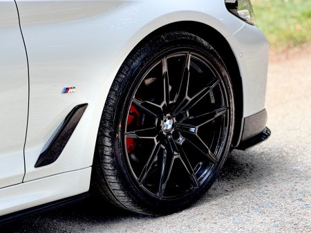 2022 BMW 5-Series - photo 32