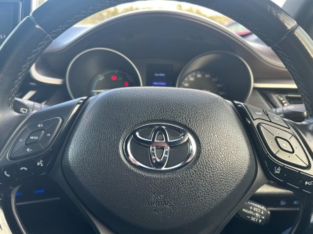 2018 Toyota C-HR - photo 13