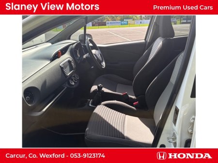 2017 Toyota Yaris - photo 6
