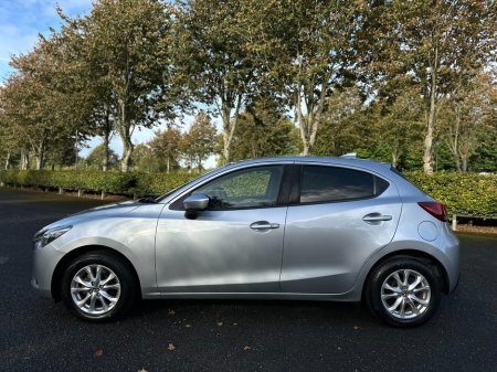 2017 Mazda Demio - photo 3