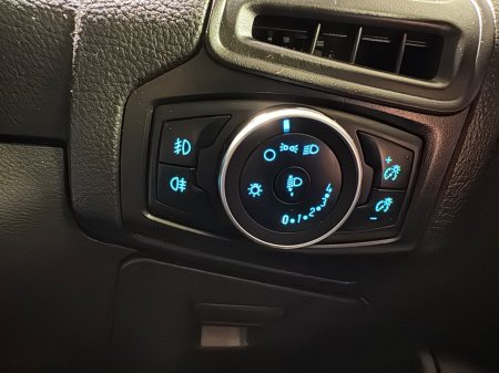2017 Ford Focus - photo 27