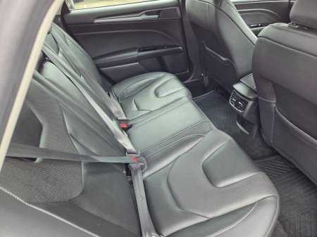 2018 Ford Mondeo - photo 11