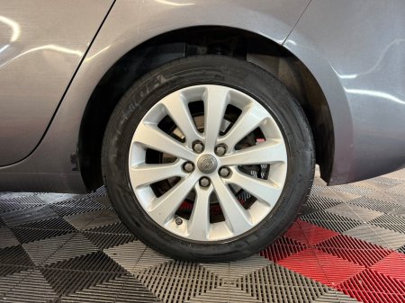 2016 Opel Zafira - photo 15
