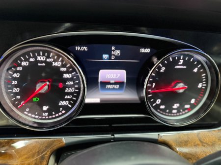 2017 Mercedes-Benz E-Class - photo 14
