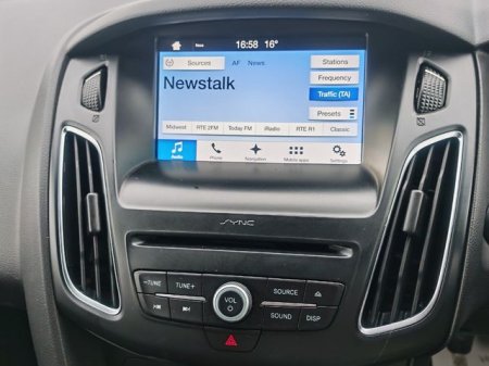 2018 Ford Focus - photo 17