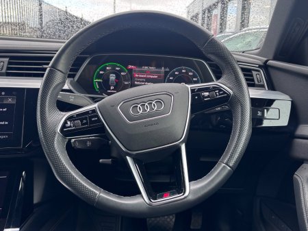 2022 Audi e-tron - photo 8