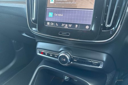 2025 Volvo XC40 - photo 15