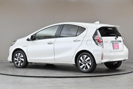 2020 Toyota Aqua - photo 6