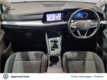 2023 Volkswagen Golf - photo 2