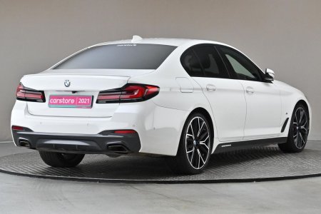 2022 BMW 5-Series - photo 8