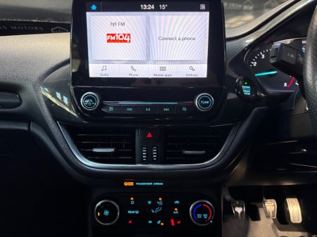 2019 Ford Fiesta - photo 18