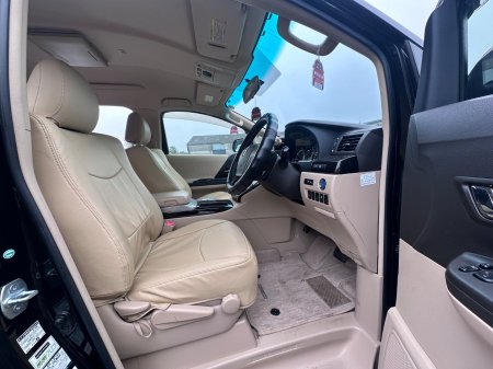 2014 Toyota Alphard - photo 15