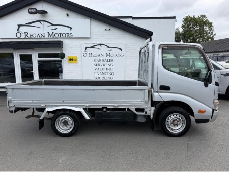 2015 Toyota Dyna - photo 2