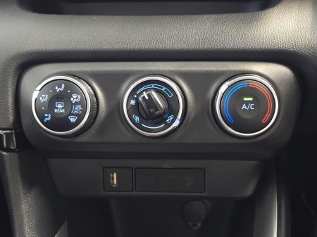 2023 Toyota Yaris - photo 15