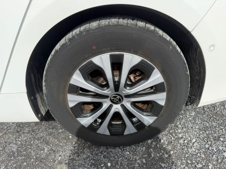 2021 Toyota Prius - photo 9