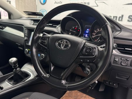 2016 Toyota Avensis - photo 18