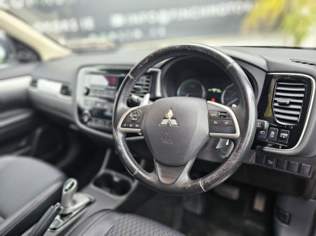 2015 Mitsubishi Outlander - photo 6