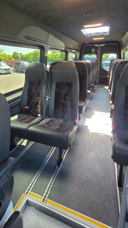 2026 Mercedes-Benz Sprinter 519 Bus 19 Seats + Wheelchair - photo 16