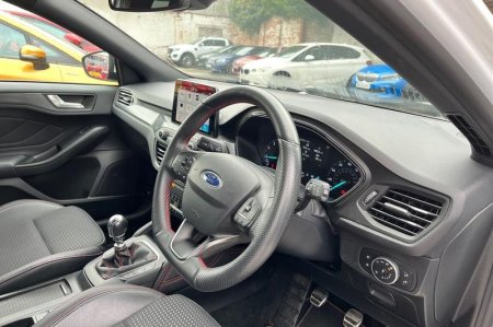 2020 Ford Focus - photo 38