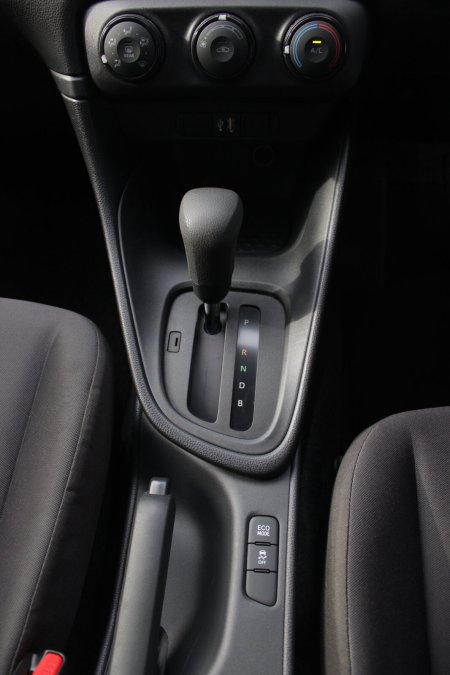 2021 Toyota Yaris - photo 14
