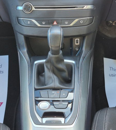 2017 Peugeot 308 - photo 15