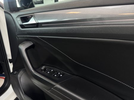 2023 Volkswagen T-Roc - photo 12