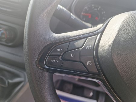 2023 Renault Trafic - photo 11