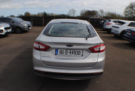 2016 Ford Mondeo - photo 8