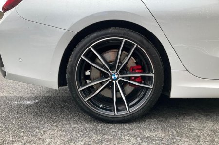 2024 BMW 3-Series - photo 8