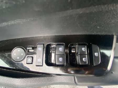 2023 Kia Sportage - photo 32