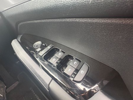 2023 Kia Sportage - photo 12