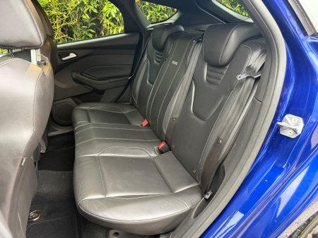 2016 Ford Focus - photo 28