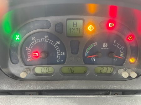 2005 New Holland TS115A - photo 11