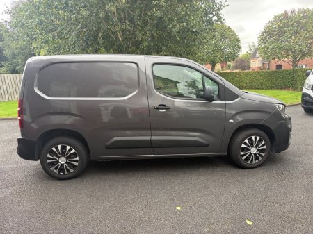 2019 Peugeot Partner - photo 2
